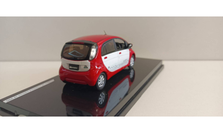 MITSUBISHI i MiEV (red/white) 1-43 Vitesse 29282, масштабная модель, 1:43, 1/43