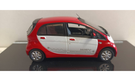 MITSUBISHI i MiEV (red/white) 1-43 Vitesse 29282, масштабная модель, 1:43, 1/43