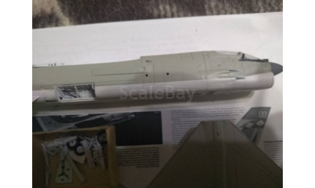 Ф-8 Крусейдер, сборные модели авиации, scale72