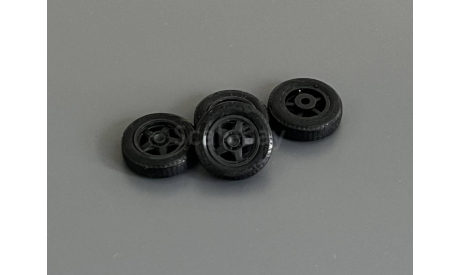 Диски для Нивы «канадки» черные с резиной Мишлен (Michelin), запчасти для масштабных моделей, MAX-MODELS, scale43, ВАЗ
