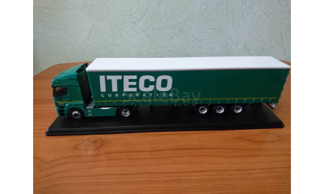 КАМАЗ 5490 с полуприцепом НЕФАЗ-93341 в боксе, масштабная модель, 1:43, 1/43