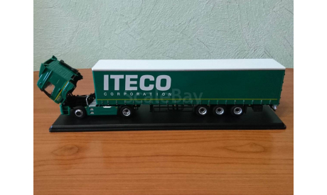 КАМАЗ 5490 с полуприцепом НЕФАЗ-93341 в боксе, масштабная модель, 1:43, 1/43