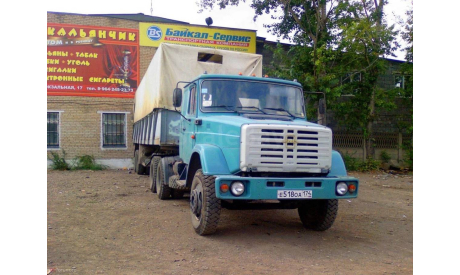 ЗиЛ 133Г4 Тягач с ПП, масштабная модель, AVD Models, scale8