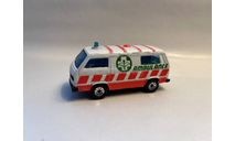 MatchBox Volkswagen Transporter Ambulance, масштабная модель, scale64