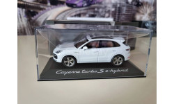 Porsche Cayenne Turbo S E-Hybrid 2019 1/43 Minichamps