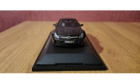 1/43 Mercedes-Benz SL 65 AMG Black Edition, масштабная модель, Minichamps, 1:43