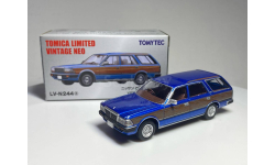Tomica Limited Vintage NEO - Nissan Cedric