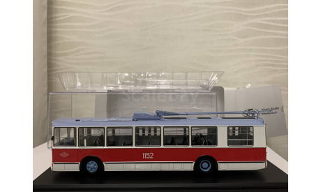 Троллейбус ЗИУ-682Б (белый/красный) Start Scale Model SSM4007 Н.0128, масштабная модель, Start Scale Models (SSM), scale43