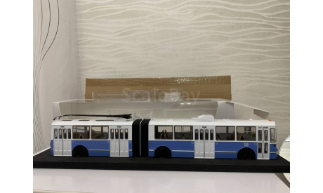 ЗиУ-10 (ЗиУ-683) троллейбус (бело-голубой) SSM, масштабная модель, Start Scale Models (SSM), scale43