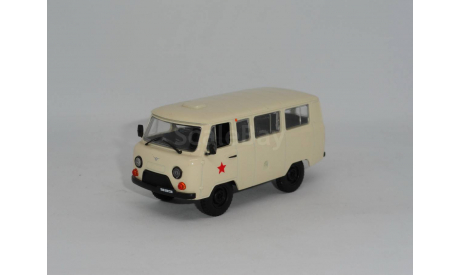 Автолегенды СССР №15 УАЗ 452В, масштабная модель, scale43