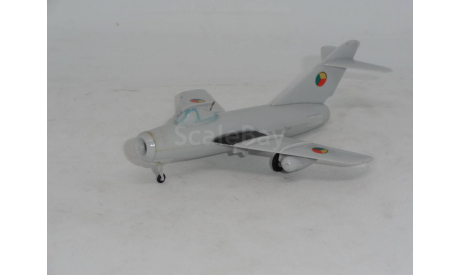 Самолёт МИГ-15, ГДР Игрушка, масштаб примерно 1:100. 70-е годы, масштабные модели авиации, 1/100