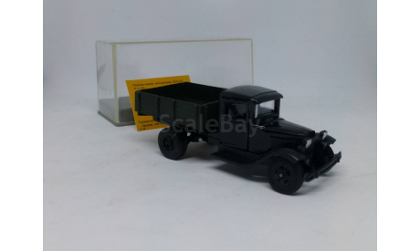 ГАЗ-АА, в боксе, Двигатель, масштабная модель, 1:43, 1/43