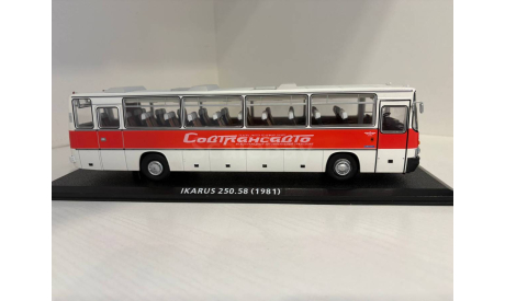 Икарус 250.58 (1981) Совтрансавто от Classicbus, масштабная модель, scale43, Ikarus