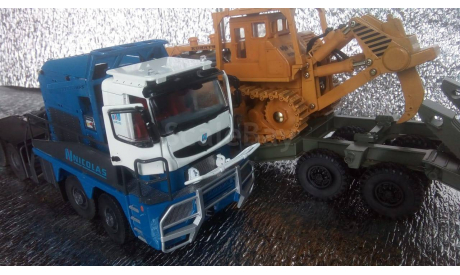 Грузовик Николас Трактомас,8Х8 + трал ЧМЗАП -5247 + бульдозер KOMATSU D 455A, редкая масштабная модель, scale50