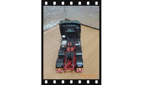 Седельный тягач NISSAN DIESEL,UD Quon.2Х6, редкая масштабная модель, Kyosho Original Nippon, 1:43, 1/43