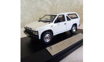праворульный NISSAN Terrano R3M (3-двери) 1986 Hi-Story HS050WH клеено правое зеркало!, масштабная модель, scale0