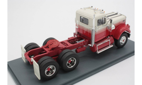 White Road Boss  (Roadboss) 1977 1:43 от neo 45775, масштабная модель, White Motor Company, Neo Scale Models, scale43
