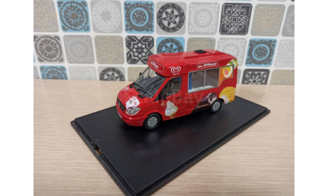 Mercedes Sprinter Van Walls Ice Cream 1:43, масштабная модель, Oxford, scale43, Mercedes-Benz