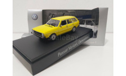 Volkswagen VW Passat yellow 1:43 Minichamps
