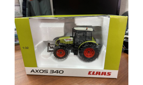 Tрактор CLAAS AXOS 240 1:32, масштабная модель трактора, Schuco, scale32