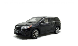 2353BK Paudi  Model 1/18 Toyota Highlander  2015 black