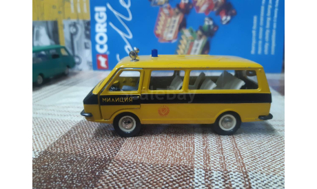 А25 Саратов 1/43 Раф 2203 Патрульная, масштабная модель, scale43