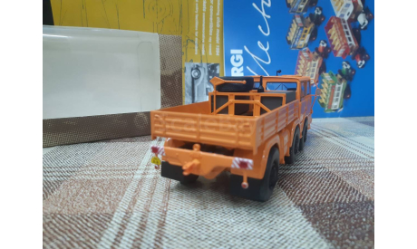 PRL-u 10 Kultowe Ciezarowki(Польская журналка) 1/43 TATRA 813 6x6 (1968) баластный тягач, масштабная модель, scale43