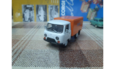 Dea№073 Деагостини Автолегенды 1/43 УАЗ-452Д Хлеб, конверсия, масштабная модель, scale43