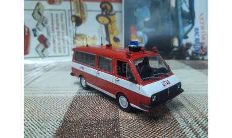 Dea№012 Автолегенды DeAgostini 1/43 Раф 22034 АШ Пожарный, масштабная модель, scale43