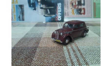 DAPO37B Kultowe Auta PRL-u 1/43 Москвич 400 бордовый, масштабная модель, scale43