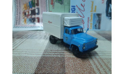 V4-82 Вектор Моделс 1/43 Газ 52-04 рефрижератор Мясо