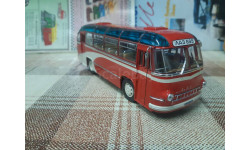 UM43-B002R Ultra models 1/43 ЛАЗ-695 городской Фестивальный