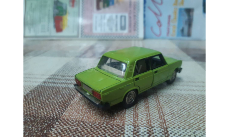 Агат2105с Саратов 1/43 Ваз-2105, постномерная , с МИ, масштабная модель, scale43