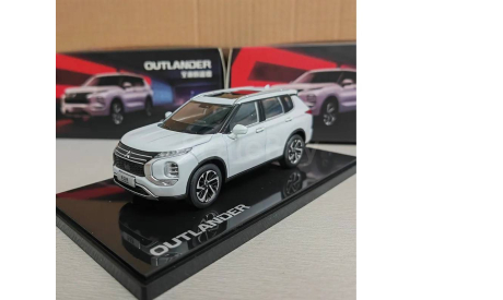 KSR43128WT 1/43 Mitsubishi Outlander 2023 белый, масштабная модель, СPM, scale43