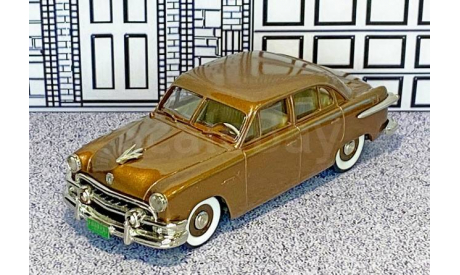 BRK DSX003 Brooklin 1/43 Ford 4-door Sedan Hard Top 1951 Brown, масштабная модель, scale43