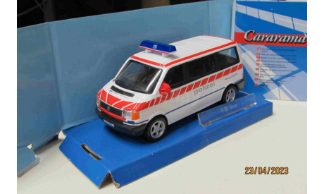 220ND Cararama 1/43 VW Van Police, масштабная модель, scale43