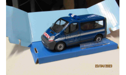 220ND Cararama 1/43 Renault Trafic Bus Gendarmerie