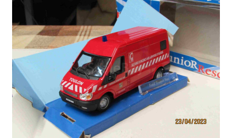 220ND Cararama 1/43 Ford Transit Van Pompries, масштабная модель, scale43