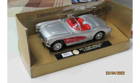 19000 New ray 1/43 Chevrolet Corvettt 1957 roadster, масштабная модель, scale43