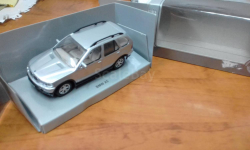 8000 Automax 1/43 BMW X5