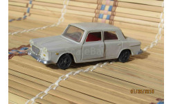 Lancia Flavia(пластик)серый