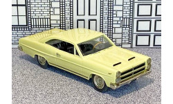 AA 18 American Classics 1/43 Mercury Comet Cyclone Coupe Hard Top 1966 light yellow