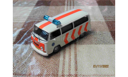 Dea.ПММ.№17  ’Полицейские Машины Мира’ 1/43 Volkswagen Transporter T2 (Полиция Нидерландов)