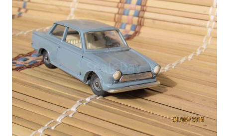 Ленинград ОЗМГиС 1/43 Ford Counsul Cortinа (металл)серый, масштабная модель, 1:43