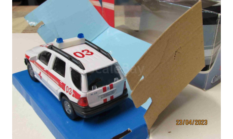220D Cararama 1/43 Mercedes Benz ML320 Notarzt, масштабная модель, scale43, Mercedes-Benz