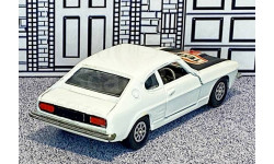 331 Corgi Toys 1/43 Ford 3 litre Capri GT Hard Top 1970 white