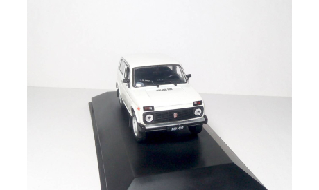 VAZ-2121 ’’Lada Niva’  Hachette  1/43  Ваз-2121 ’Нива’  1:43  белая  / WHITE, масштабная модель