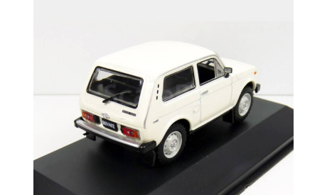 VAZ-2121 ’’Lada Niva’  Hachette  1/43  Ваз-2121 ’Нива’  1:43  белая  / WHITE, масштабная модель