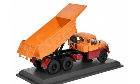 Tatra T148 kpper (dump truck) 1977 года 6x6 Schuco 1/43  Татра Т148 самосвал 1977г 6х6 оранжевый+красный 1:43, масштабная модель, scale43