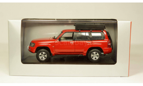 Nissan Patrol Y61 красный, J-COLLECTION 1:43, масштабная модель, scale43